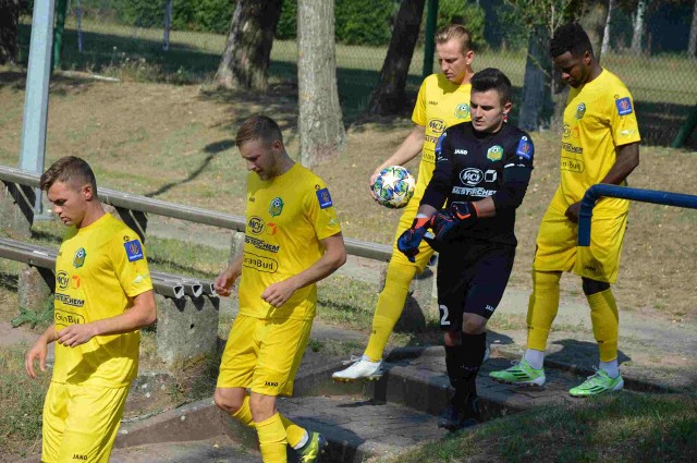 Piłkarze Lechii Zielona Góra z powodu pandemii koronawirusa nie rozgrywają meczów w trzeciej lidze.