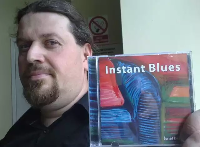 Wokalista Instant Blues i autor słów piosenek Paweł Lelakowski