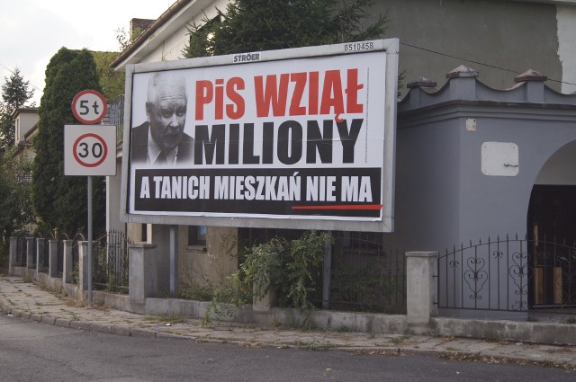 Krótko po ogłoszeniu terminu wyborów samorządowych 2018 na terenie Opola pojawiły się pierwsze banery – autorstwa Platformy i Nowoczesnej, a uderzające w PiS.