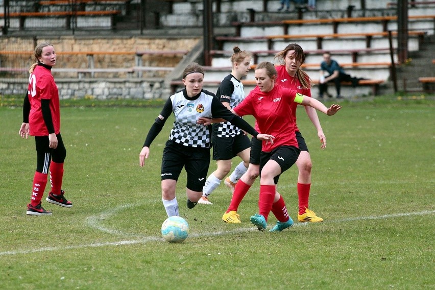 Eska Skarżysko-Kamienna – KSZO 1929 Ostrowiec Świętokrzyski 10:0 - IV liga kobiet - sezon 2021/22