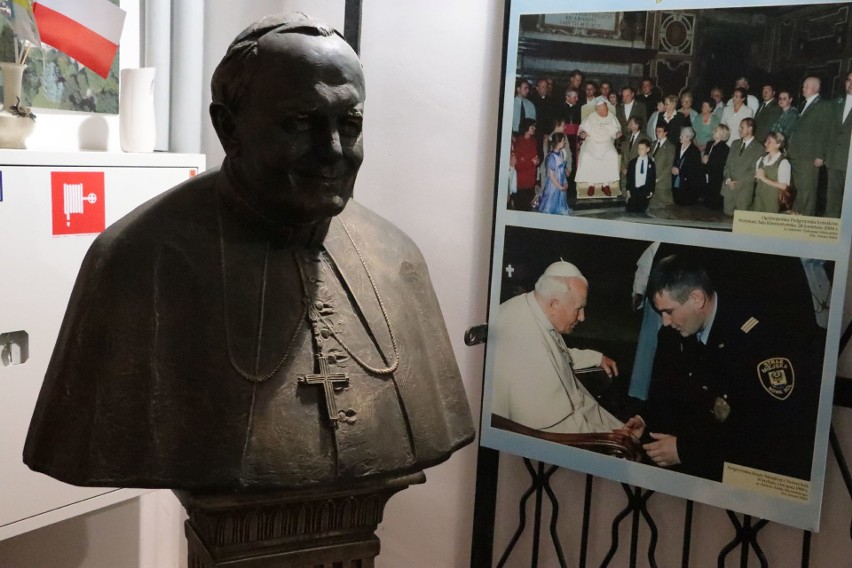 Ślady Jana Pawła II w naszym regionie. Jest ich sporo [ZDJĘCIA]