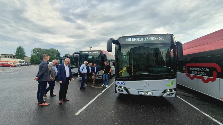 Nowe autobusy wyjadą na drogi powiatu bielskiego w połowie...