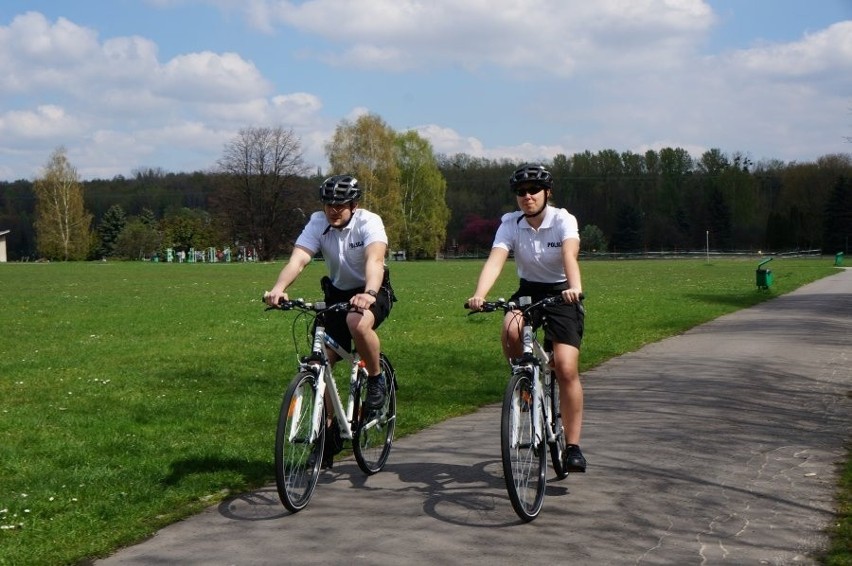 Pierwsze policyjne patrole rowerowe w Parku Śląskim [ZDJĘCIA]