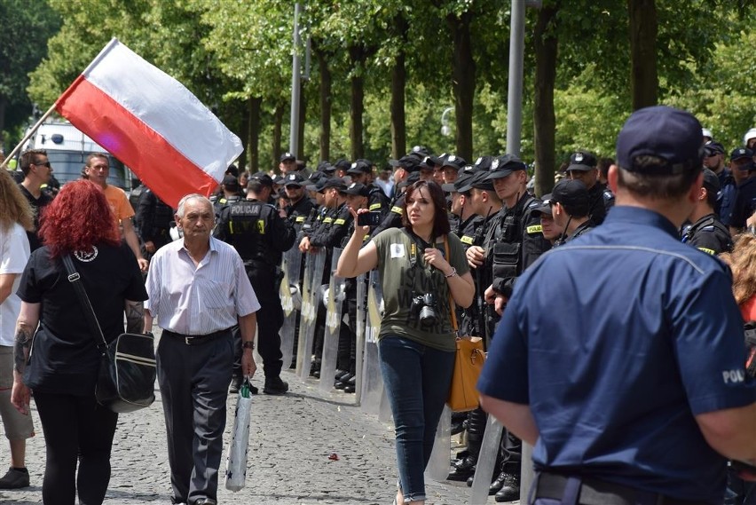 I Marsz Równości w Częstochowie. Były próby jego...