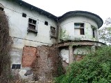 Tajemnicza willa ukryta na jednym z wrocławskich osiedli. Piękna, ale zniszczona