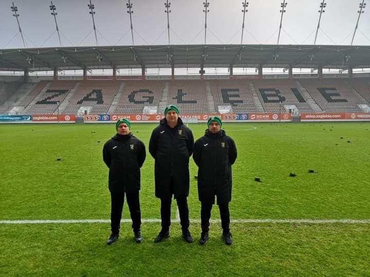 Szkoleniowcy ze Staszowa przebywali na stażu trenerskim w Zagłębiu Lubin. Pomógł Piotr Błauciak, były piłkarz i trener Pogoni Staszów