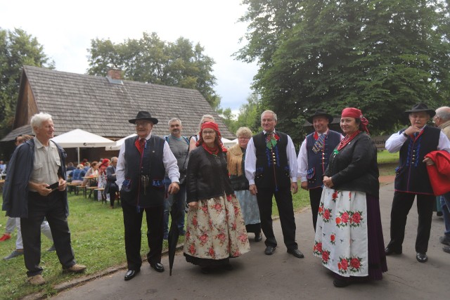 W niedzielę, 10 lipca, w chorzowskim Skansenie odbyły się przełożone z majówki „Śląskie Gody i Święto Stroju Ludowego Górnego Śląska” organizowane przez Związek Górnośląski.