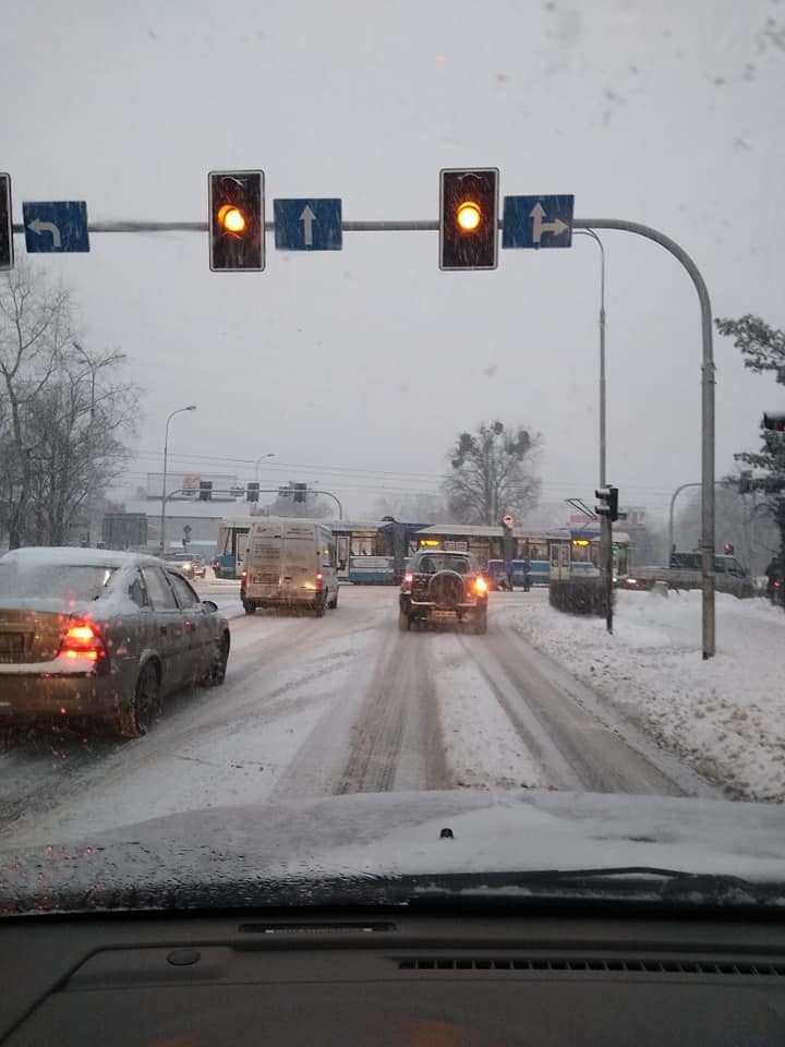 Potrącenie mężczyzny na przejściu dla pieszych we Wrocławiu...