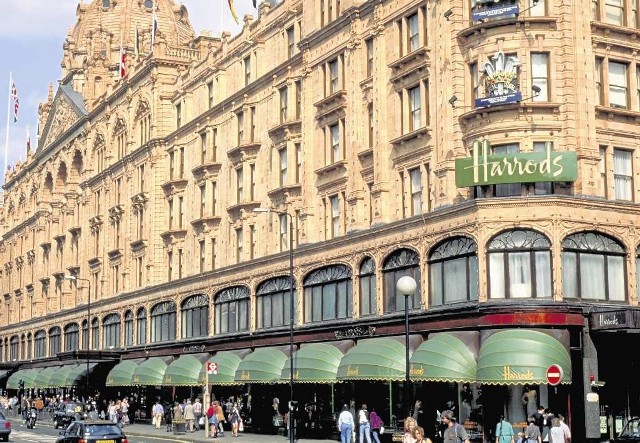 Luksusowy dom towarowy Harrods w Londynie