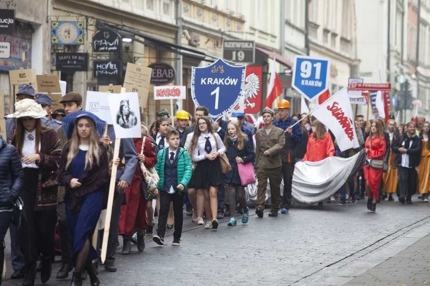 Tysiące uczniów zjechało do Krakowa [ZDJĘCIA]