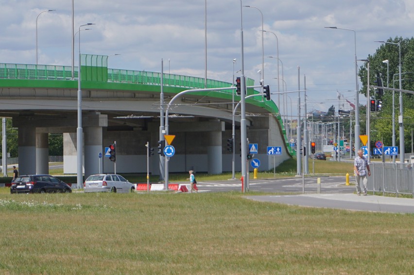 Utrudnienia na Diamentowej. Tym razem dotyczą pieszych, ale kierowców też wkrótce czekają kłopoty