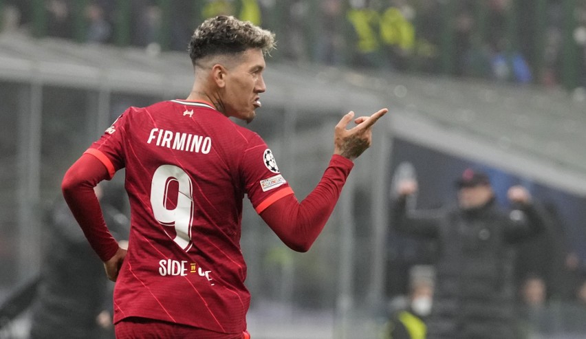 Robert Firmino celebruje zdobycie bramki