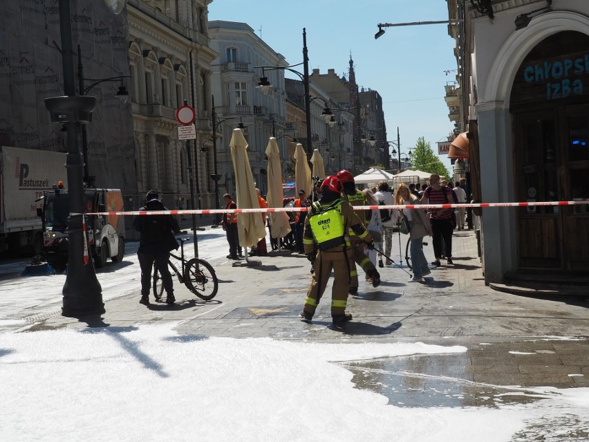 Na plamie oleju poślizgnął się rowerzysta. Do poturbowanego...