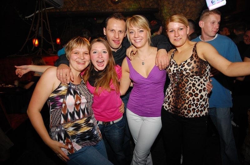 Summer Party - sobotnia impreza w klubie Drake w Opolu