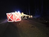 Pietraszki: Wypadek śmiertelny. Pijany kierowca land rovera wypadł z drogi i dachował. 25-latka zginęła na miejscu