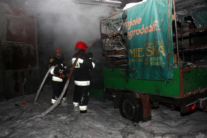 Stara nyska splonela w dawnej bazie Zieleni Miejskiej