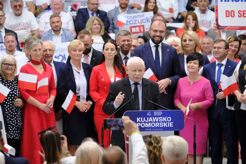 Prezes Jarosław Kaczyński i kandydaci do Sejmu i Senatu...
