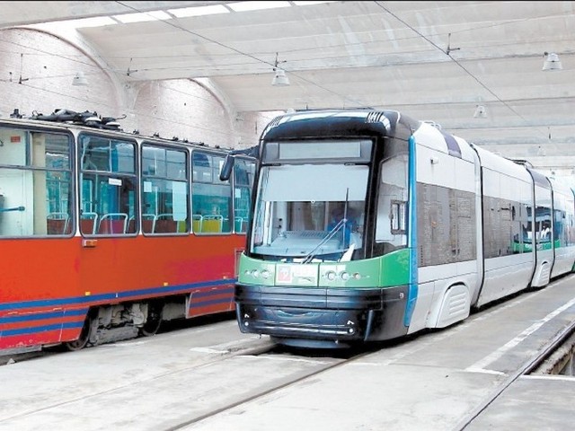 Wkrótce po Szczecinie ma jeździć ponad 20 Swingów, czyli najnowocześniejszych tramwajów w Polsce. Modernizacja taboru to jeden z argumentów władz miasta uzasadniających podwyżki biletów.