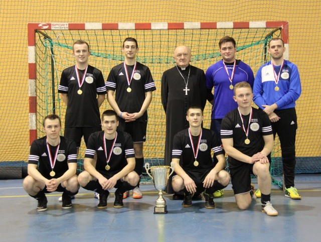 Kieleccy klerycy zostali mistrzami Polski w halowej piłce nożnej.