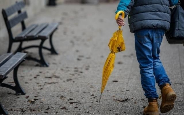 W ten weekend parasolki mogą się przydać.