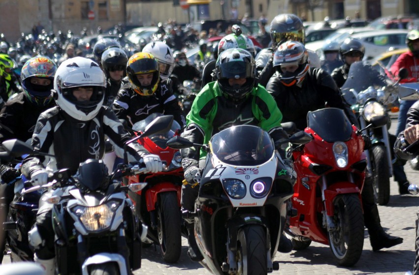 Rozpoczęcie sezonu motocyklowego 2018 w Lublinie. Przez miasto przejechała głośna parada (ZDJĘCIA)