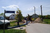 Finiszują prace przy budowie kanalizacji w Kurzelowie. Zobacz zdjęcia