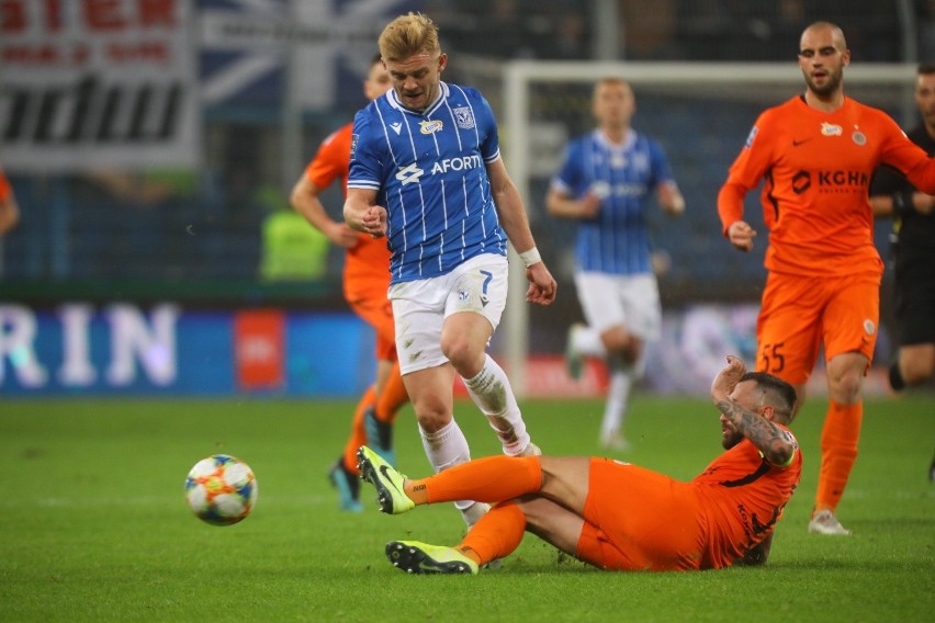 Lech Poznań - Zagłębie Lubin 1:2. Miedziowi pukają do górnej ósemki, Lech pogrąża się w kryzysie (Skrót, Bramki, Gole, Wynik, Realacja)