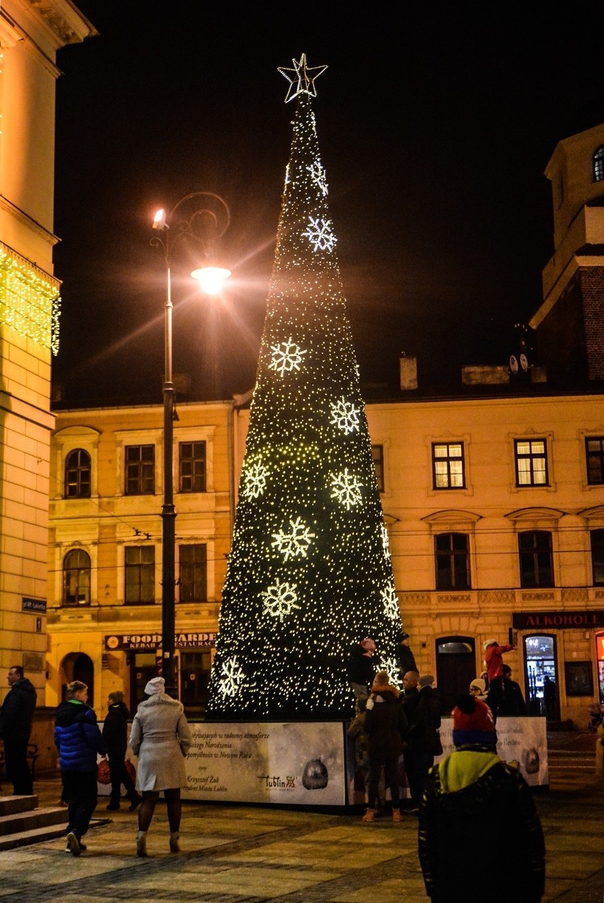 Świąteczne spacery w Boże Narodzenie ulicami Lublina (ZDJĘCIA)