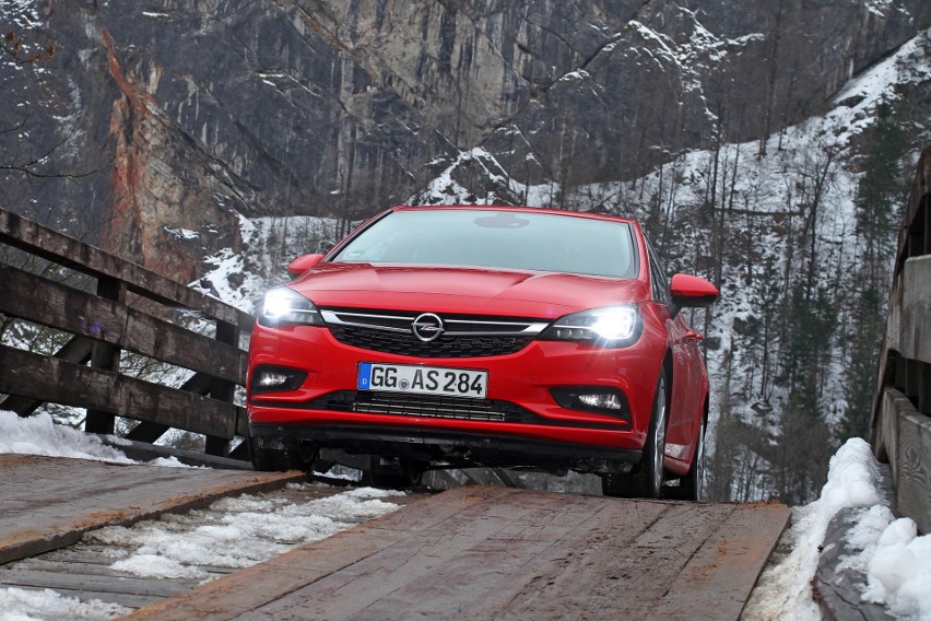 Kompaktowy Opel w oczach polskich kierowców jest autem...