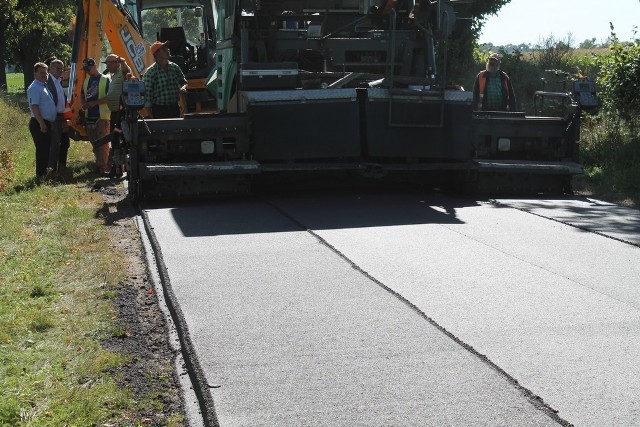 Powiat golubsko-dobrzyński co roku przeznacza znaczne środki na remonty i przebudowę swoich dróg. W tym roku będzie to niemal 5 mln zł
