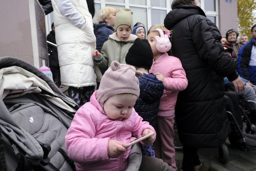 Uchodźcy i uchodźczynie z Ukrainy nie chcą się wyprowadzać z...
