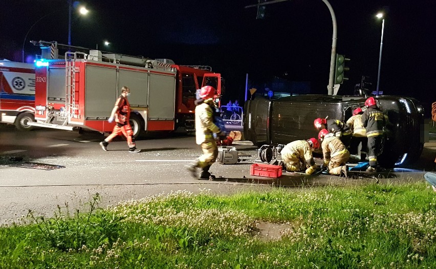 Tragiczny wypadek w Koszalinie na skrzyżowaniu Zwycięstwa i 4 Marca. Nie żyje jedna osoba [NOWE FAKTY, ZDJĘCIA] 