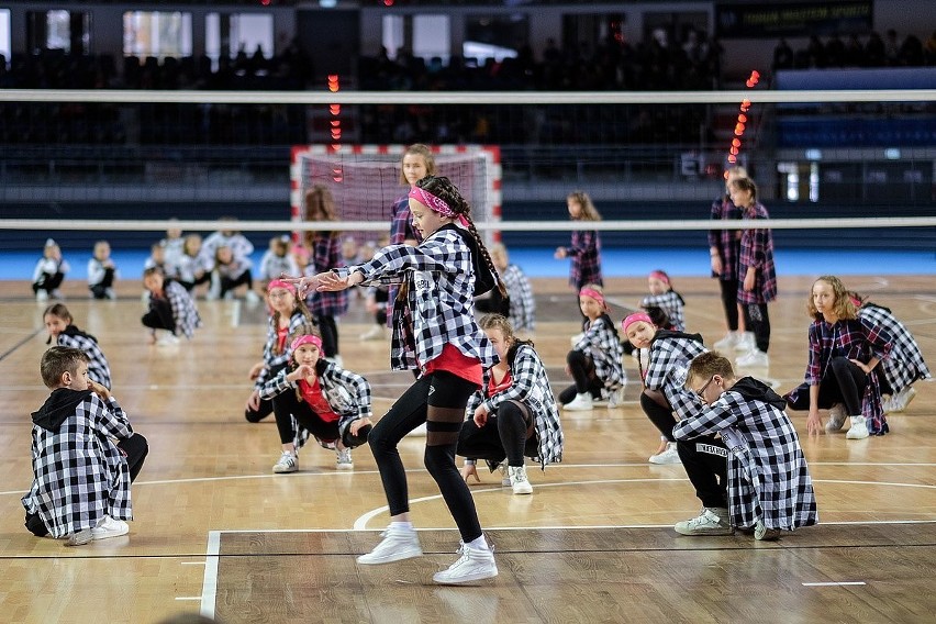 W SP nr 10 od ponad ćwierć wieku działa zespół taneczny Mix