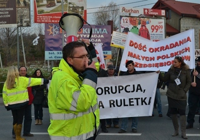 http://www.dziennikzachodni.pl/artykul/1052394,bielskobiala-protest-przedsiebiorcow-przeciw-polityce-gddkia-i-ministerstwa-transportu-zdjecia,id,t.html