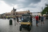 Meleksiarze ignorują nowe przepisy. Chaos w centrum Krakowa trwa