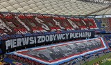 Wisła Kraków kontra Pogoń Szczecin. Wielka bitwa na oprawy kibiców w finale Pucharu Polski na PGE Narodowym. Zdjęcia
