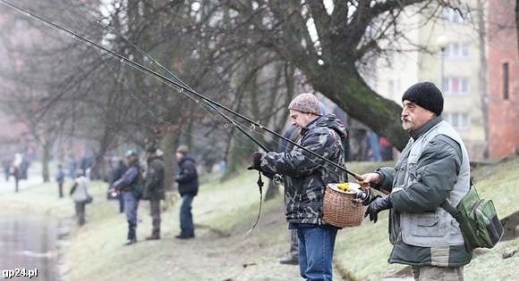 Wędkarze nad Słupią.