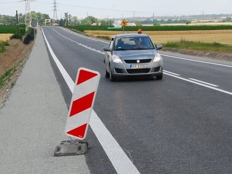 Wyremontowany odcinek drogi krajowej 45 z Boguszyc do Winowa.