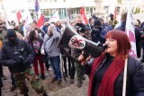 Marsz koronasceptyków: Iwan Komarenko i Justyna Socha w Poznaniu. Protestujący do dziennikarza: "Jesteś opłacany przez pedofilów"