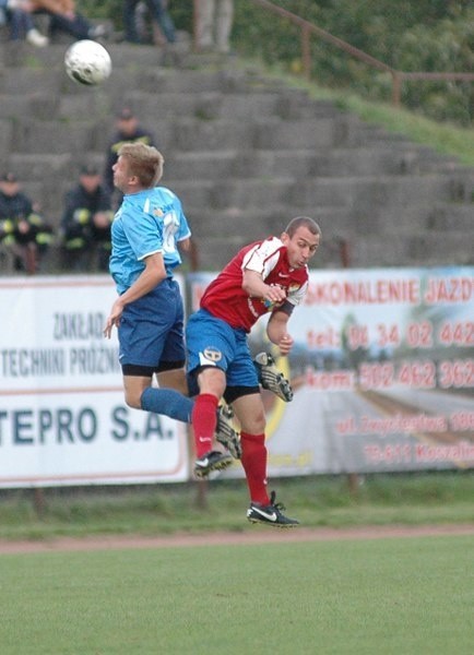 Piłka nożna III liga Gwardia - Baltyk 2:1(0:1)