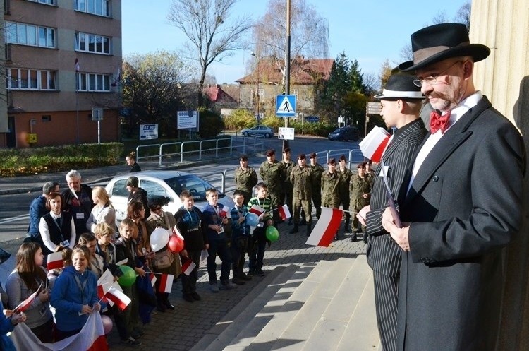 Gra uliczna "W granicach odrodzonej Rzeczypospolitej –...