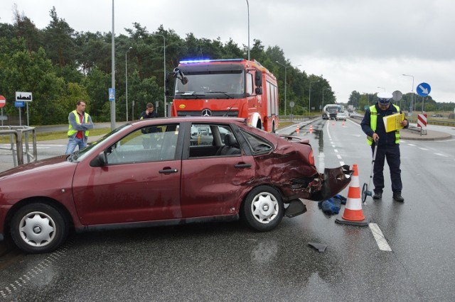 Wypadek na Rakowskiej przy Życzliwej w Piotrkowie przed wiaduktem rakowskim. Ranny 11-letni chłopiec