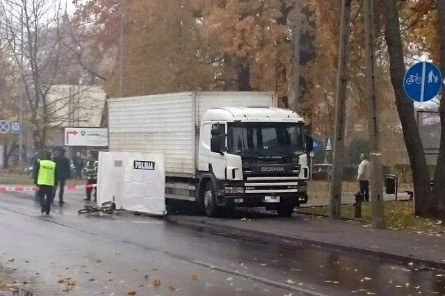 Do wypadku doszło około godziny 10.30 na ulicy Dworcowej w Zawadzkiem.