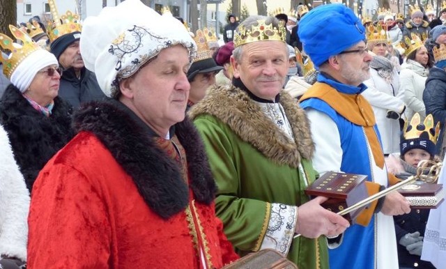 Trzej Królowie podczas Orszaku Trzech Króli 2019 w Busku - Zdroju.