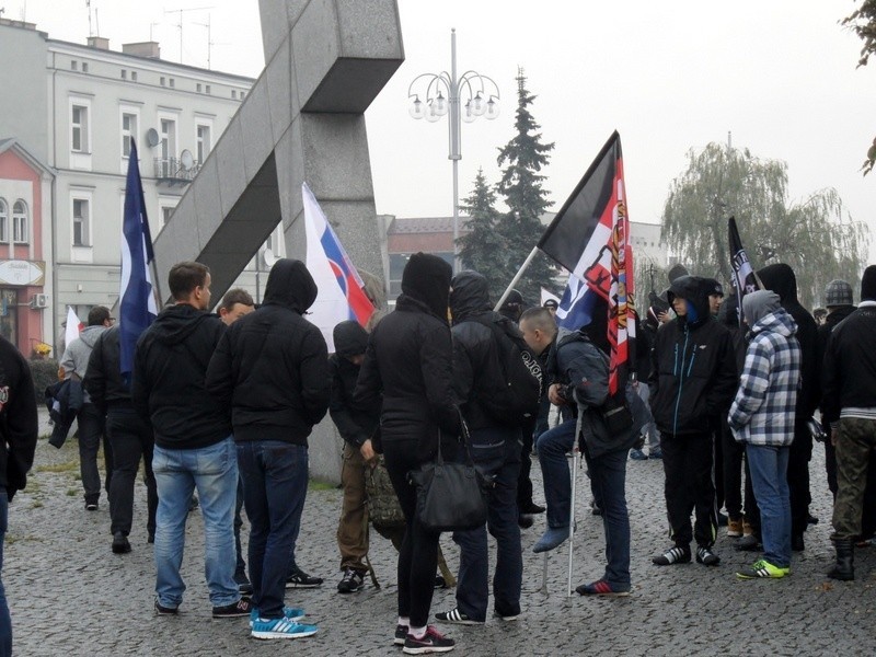 W marszu antyimigracyjnym w Częstochowie wzięło udział ponad...