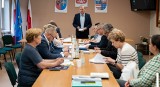 Nowa Rada Społeczna przy Zakładzie Opieki Zdrowotnej w Kazimierzy Wielkiej. Kto odebrał nominacje z rąk starosty? Zobaczcie zdjęcia