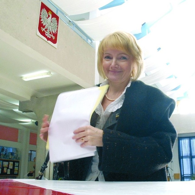 Jolanta Szczypińska &#8211; najpopularniejszy polityk w Ustce podczas niedzielnych wyborów.