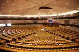 Jak działalność Parlamentu Europejskiego wpływa na życie mieszkańców Unii