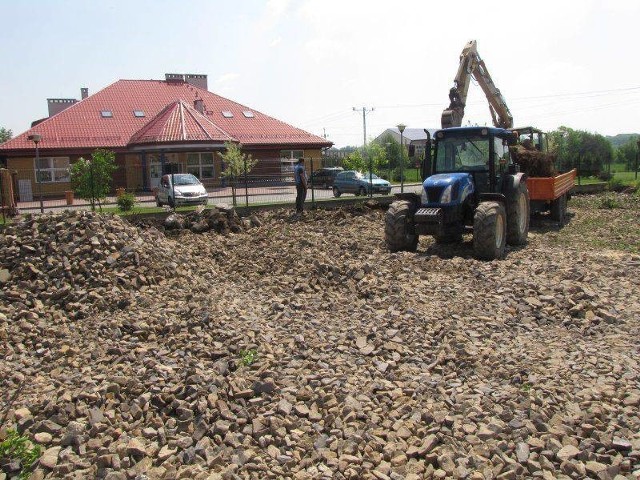 Parking przy przedszkolu w Gdowie ma być gotowy za kilka tygodni