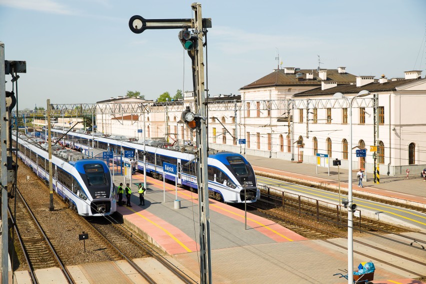 Jak wyglądają podlaskie stacje kolejowe oraz dworce PKP?...